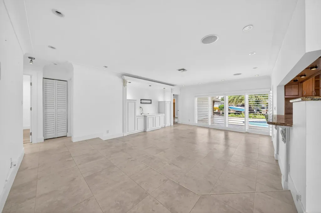 6251 NE 20th Terrace Fort Lauderdale FL 33308