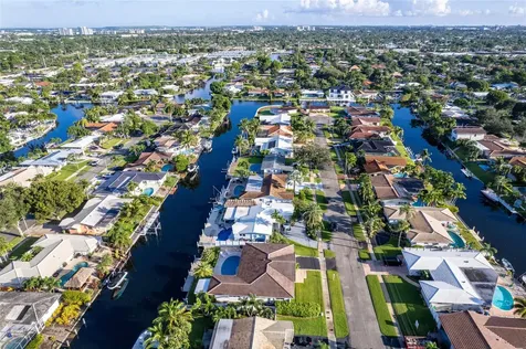 6251 NE 20th Terrace Fort Lauderdale FL 33308