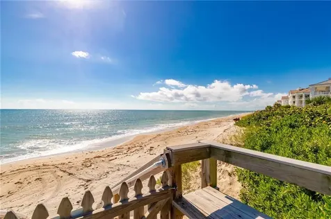 31 S White Jewel Court Vero Beach FL 32963