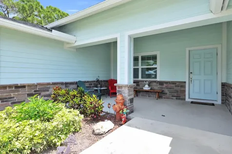 5566 Pinetree Drive Fort Pierce FL 34982