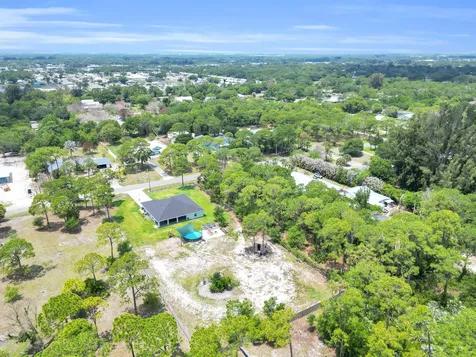 5566 Pinetree Drive Fort Pierce FL 34982