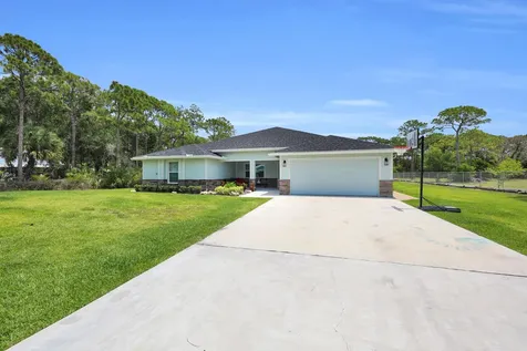 5566 Pinetree Drive Fort Pierce FL 34982