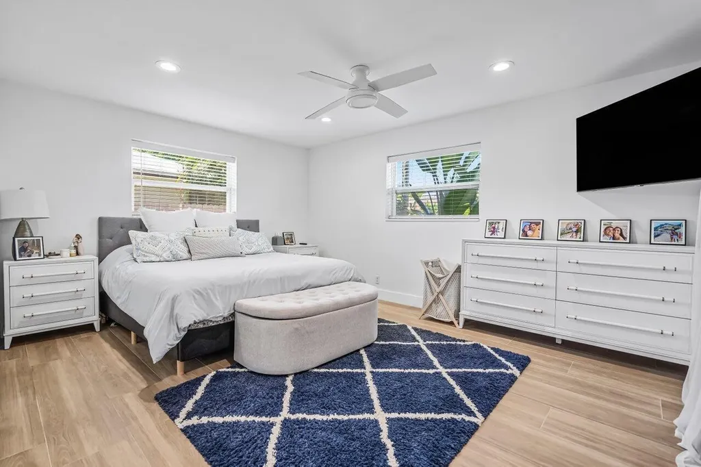 711 SW 25th Place Boynton Beach FL 33435