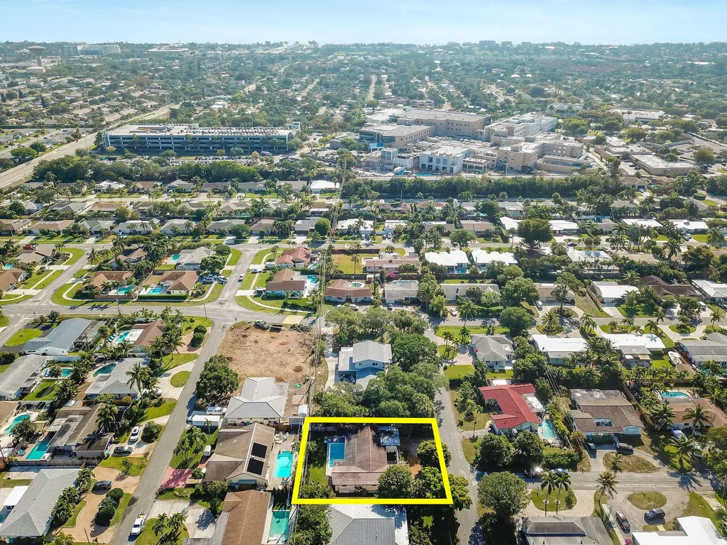 711 SW 25th Place Boynton Beach FL 33435