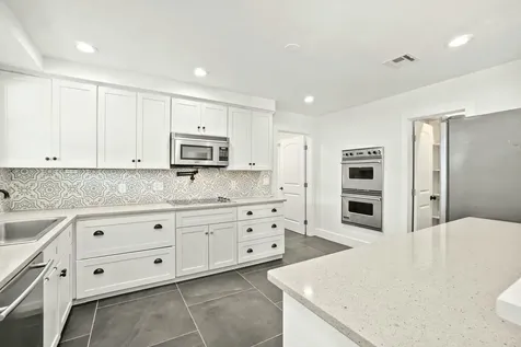 711 SW 25th Place Boynton Beach FL 33435