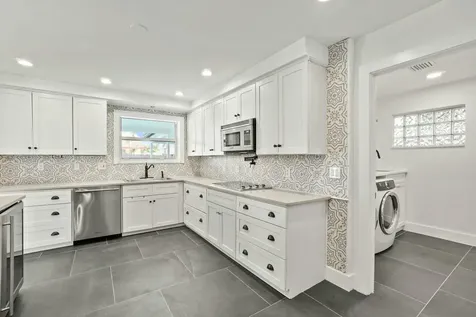 711 SW 25th Place Boynton Beach FL 33435
