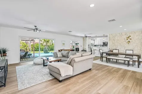 711 SW 25th Place Boynton Beach FL 33435