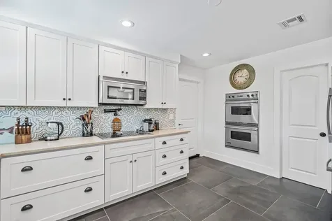 711 SW 25th Place Boynton Beach FL 33435