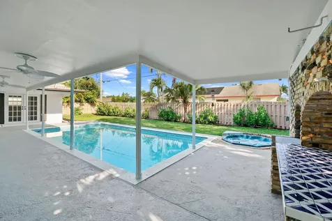 711 SW 25th Place Boynton Beach FL 33435