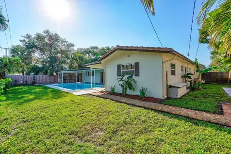 711 SW 25th Place Boynton Beach FL 33435