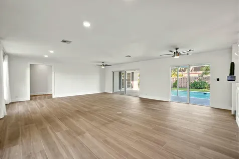 711 SW 25th Place Boynton Beach FL 33435