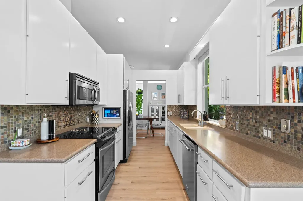 1205 Gator Trail West Palm Beach FL 33409