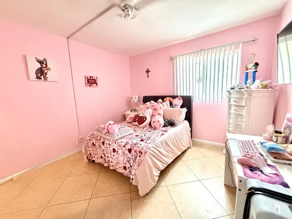 4731 NE 21st Terrace Lighthouse Point FL 33064