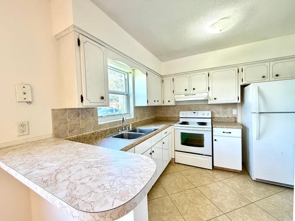 4731 NE 21st Terrace Lighthouse Point FL 33064