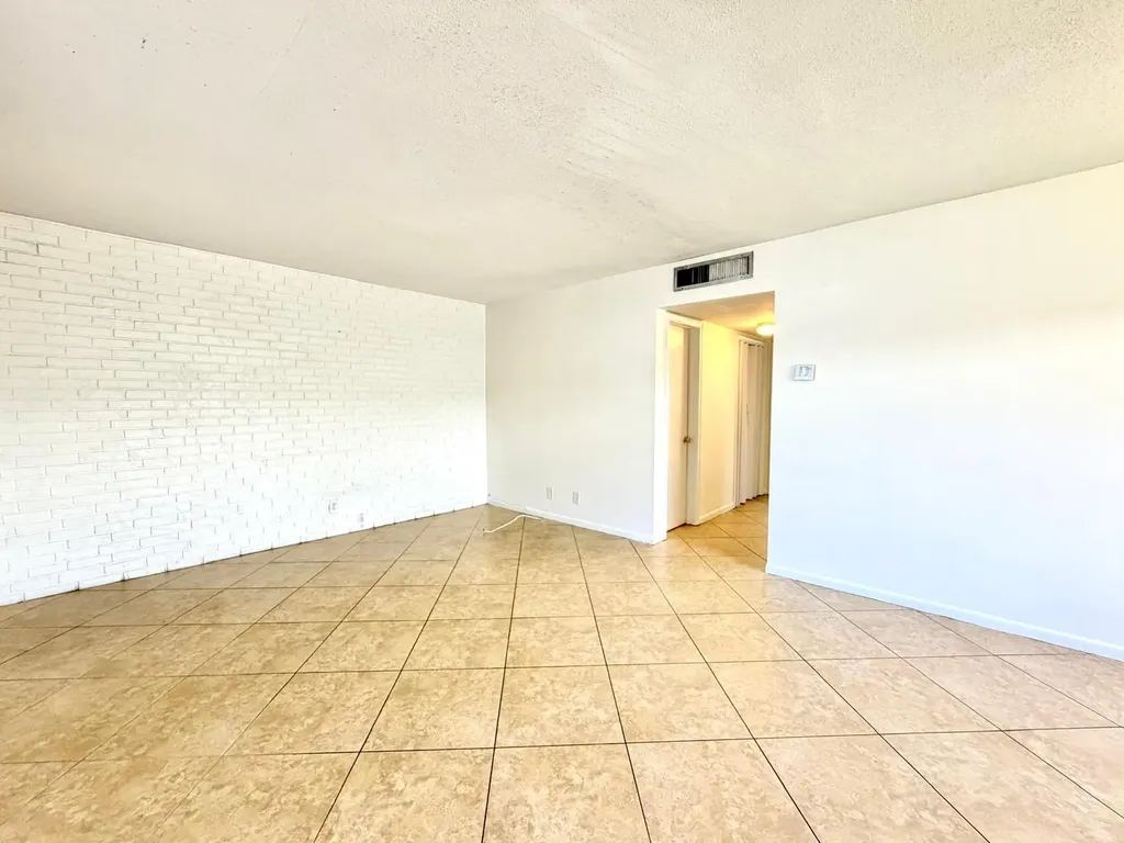4731 NE 21st Terrace Lighthouse Point FL 33064