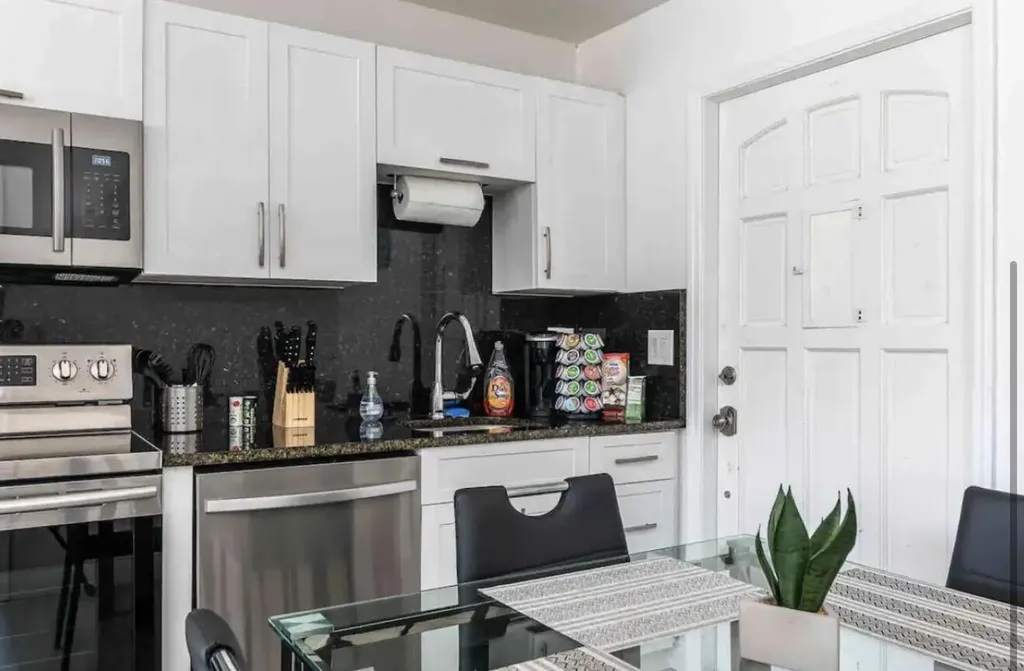 2499 NE 2nd Avenue Boca Raton FL 33431