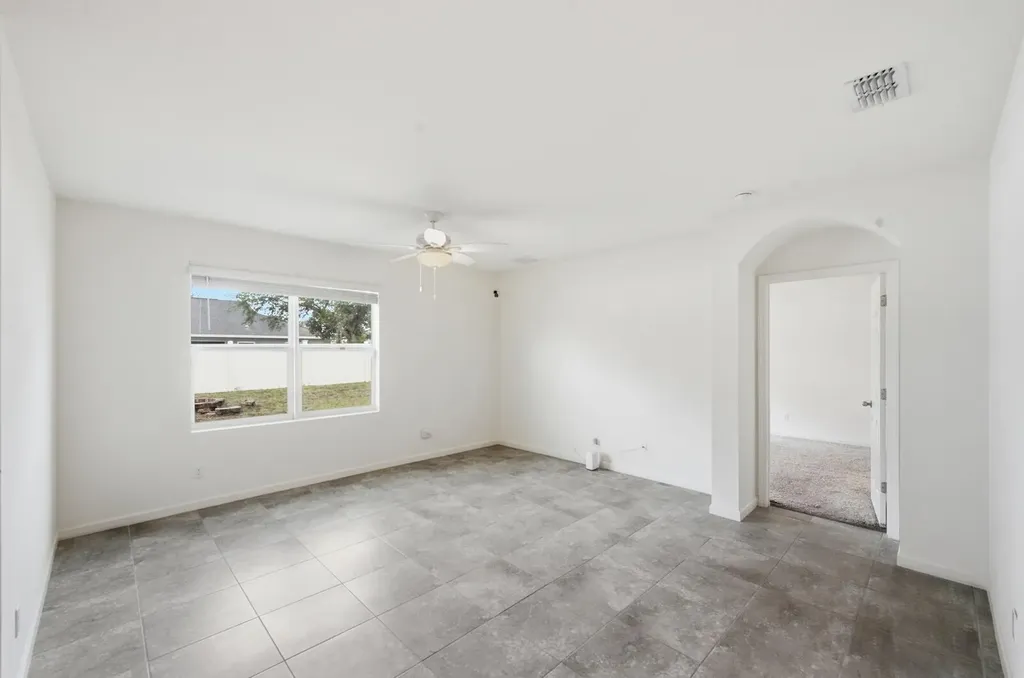 428 SE Fairchild Avenue Port St Lucie FL 34984