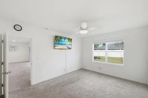 428 SE Fairchild Avenue Port St Lucie FL 34984