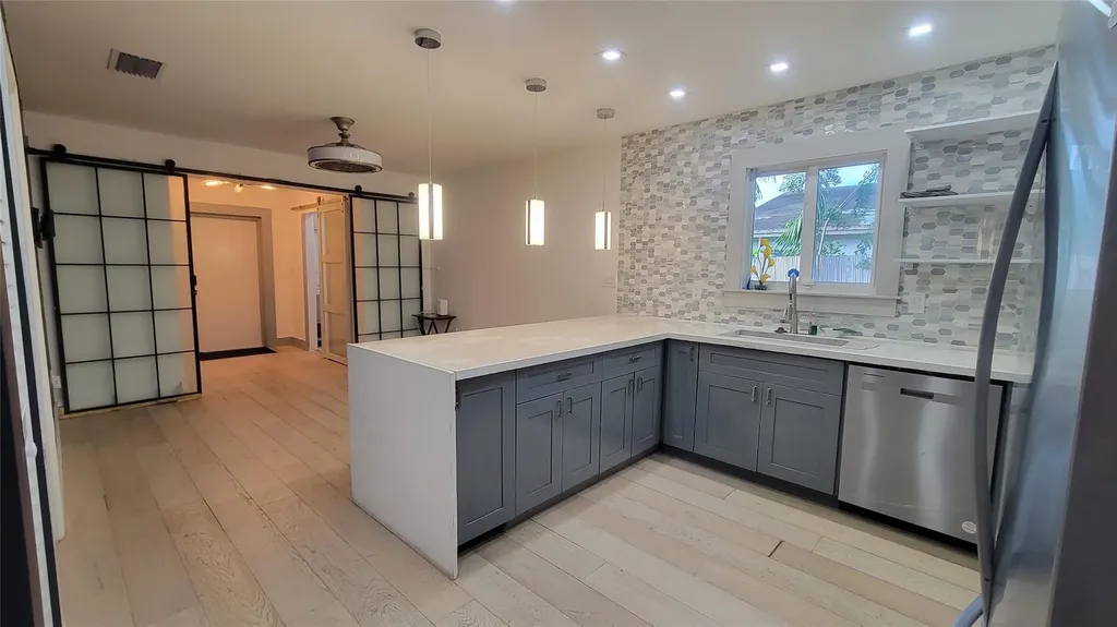 512 NW 15th Terrace Fort Lauderdale FL 33311
