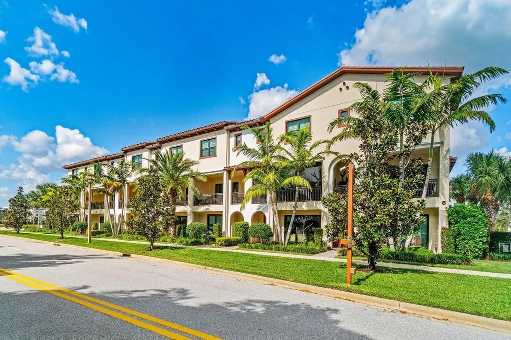 7115 Edison Place Palm Beach Gardens FL 33418
