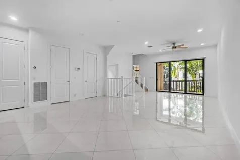 7115 Edison Place Palm Beach Gardens FL 33418