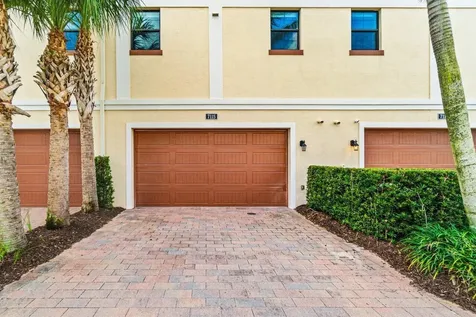7115 Edison Place Palm Beach Gardens FL 33418