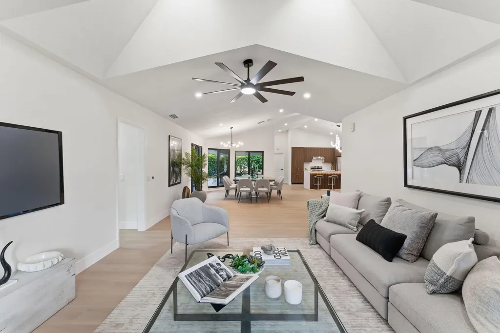 2 Dunbar Road Palm Beach Gardens FL 33418