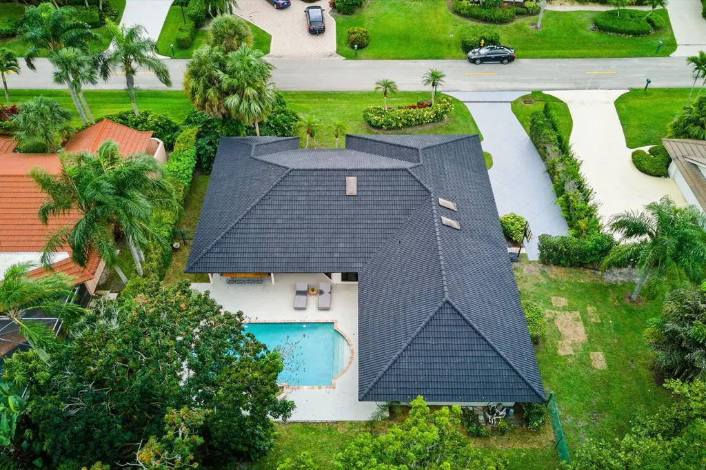 2 Dunbar Road Palm Beach Gardens FL 33418
