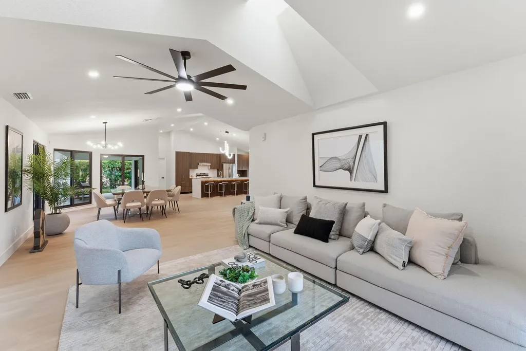 2 Dunbar Road Palm Beach Gardens FL 33418
