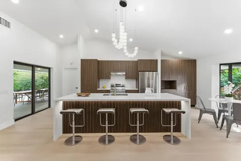 2 Dunbar Road Palm Beach Gardens FL 33418
