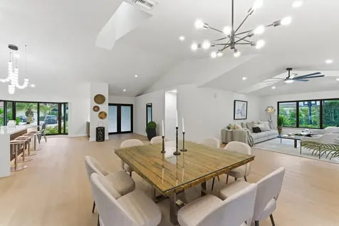 2 Dunbar Road Palm Beach Gardens FL 33418