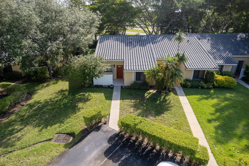 6779 Bridlewood Court Boca Raton FL 33433