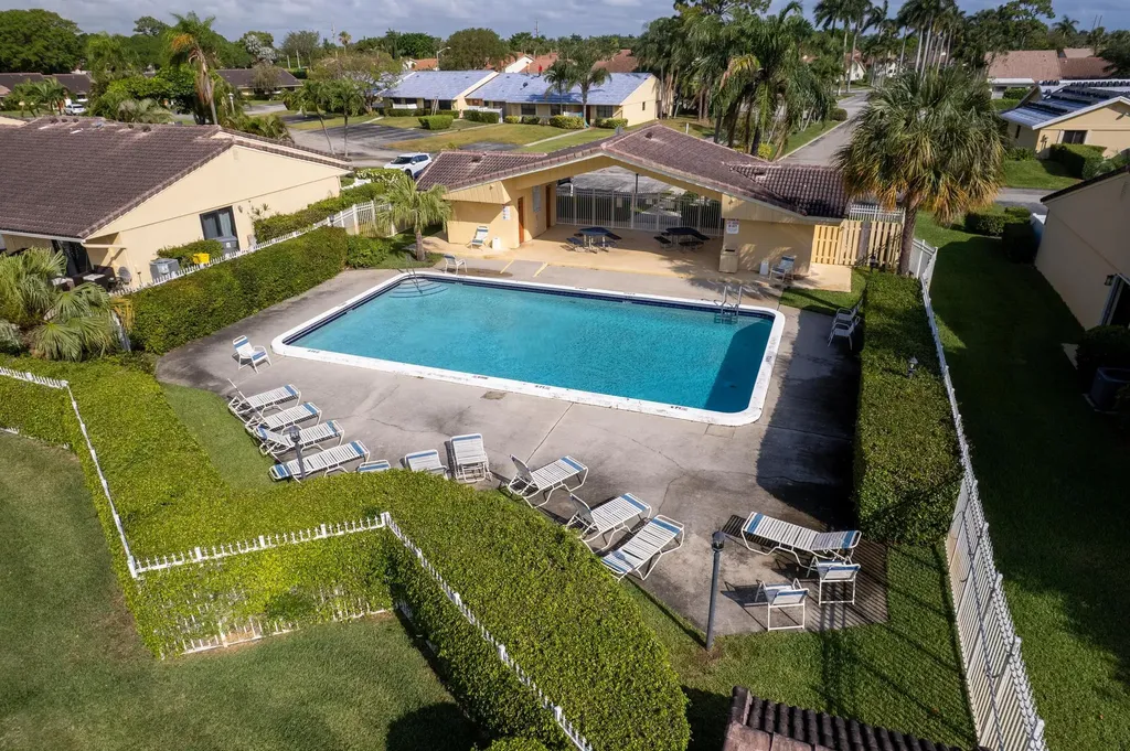 6779 Bridlewood Court Boca Raton FL 33433