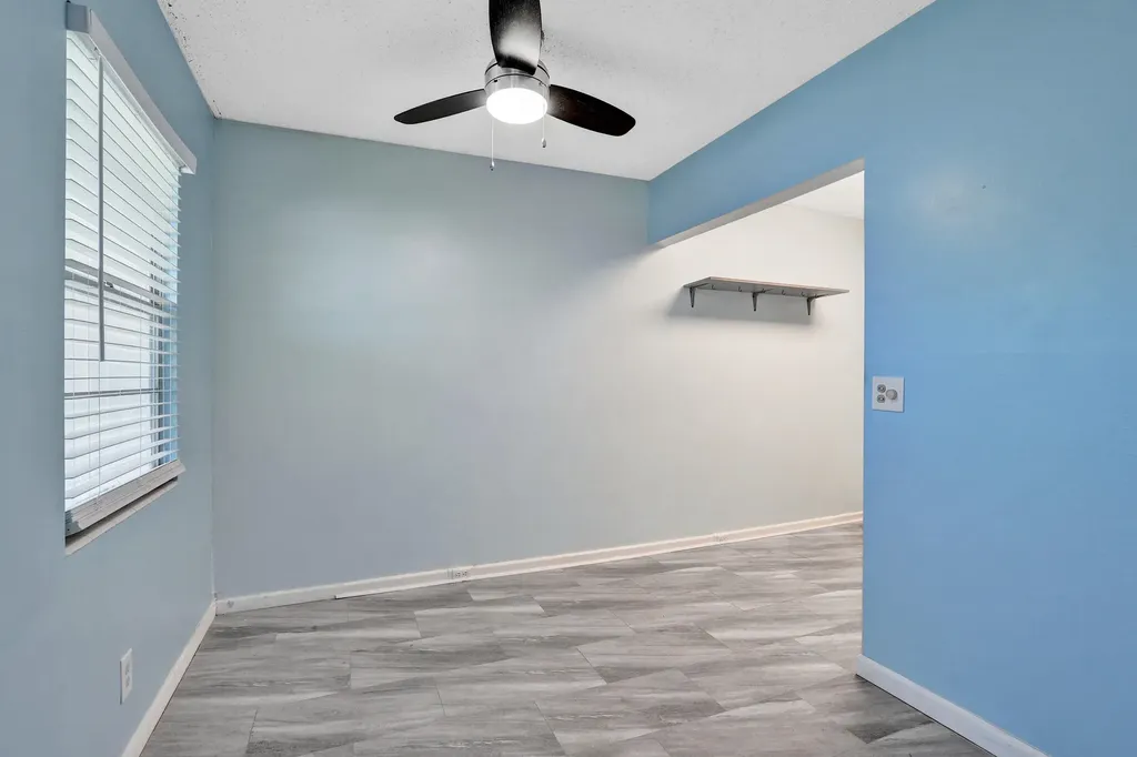 358 Oakridge T Deerfield Beach FL 33442