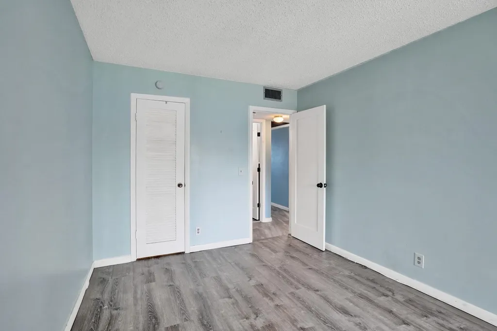 358 Oakridge T Deerfield Beach FL 33442