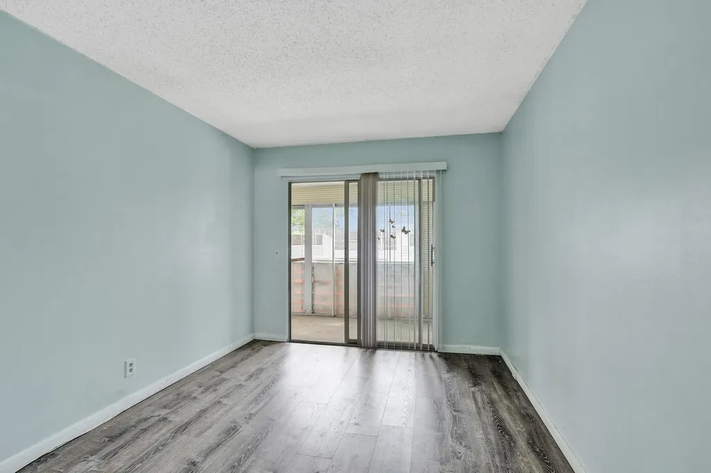 358 Oakridge T Deerfield Beach FL 33442