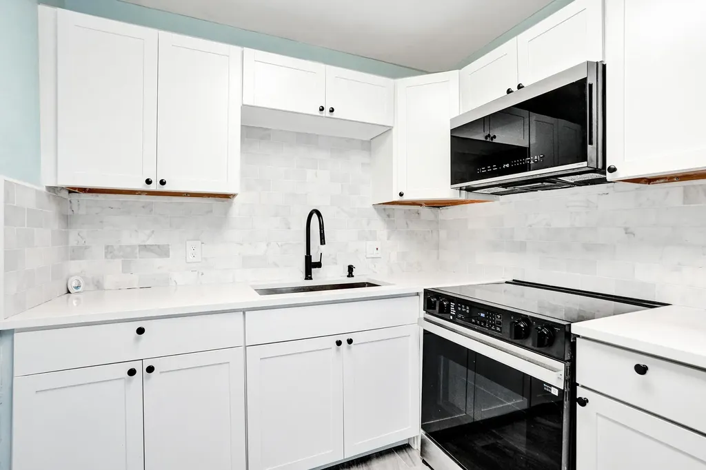 358 Oakridge T Deerfield Beach FL 33442