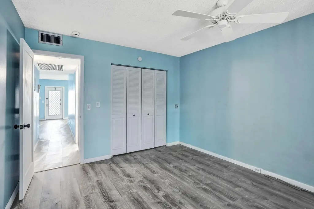 358 Oakridge T Deerfield Beach FL 33442