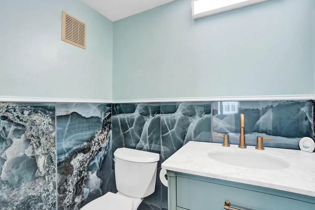 358 Oakridge T Deerfield Beach FL 33442