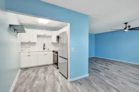 358 Oakridge T Deerfield Beach FL 33442