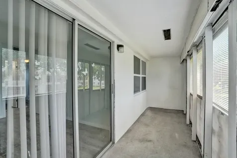 358 Oakridge T Deerfield Beach FL 33442
