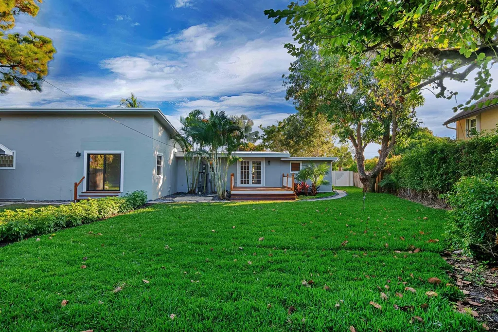 959 SW 18th Street Boca Raton FL 33486