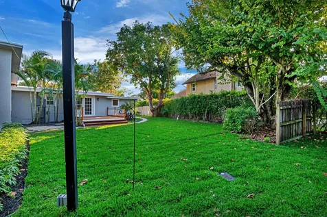 959 SW 18th Street Boca Raton FL 33486