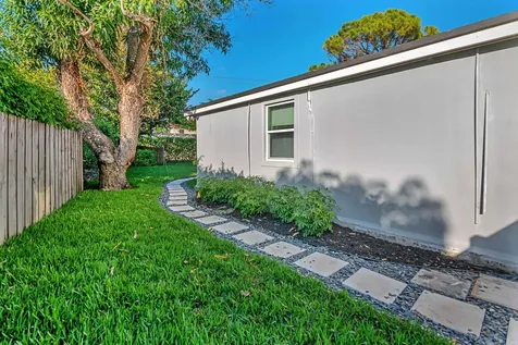 959 SW 18th Street Boca Raton FL 33486