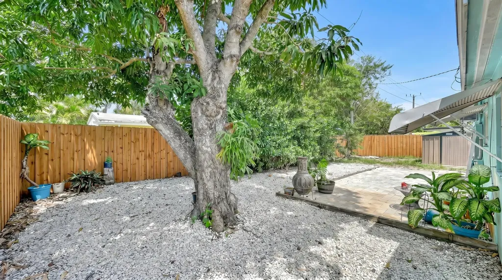 2933 NE 12th Terrace Pompano Beach FL 33064