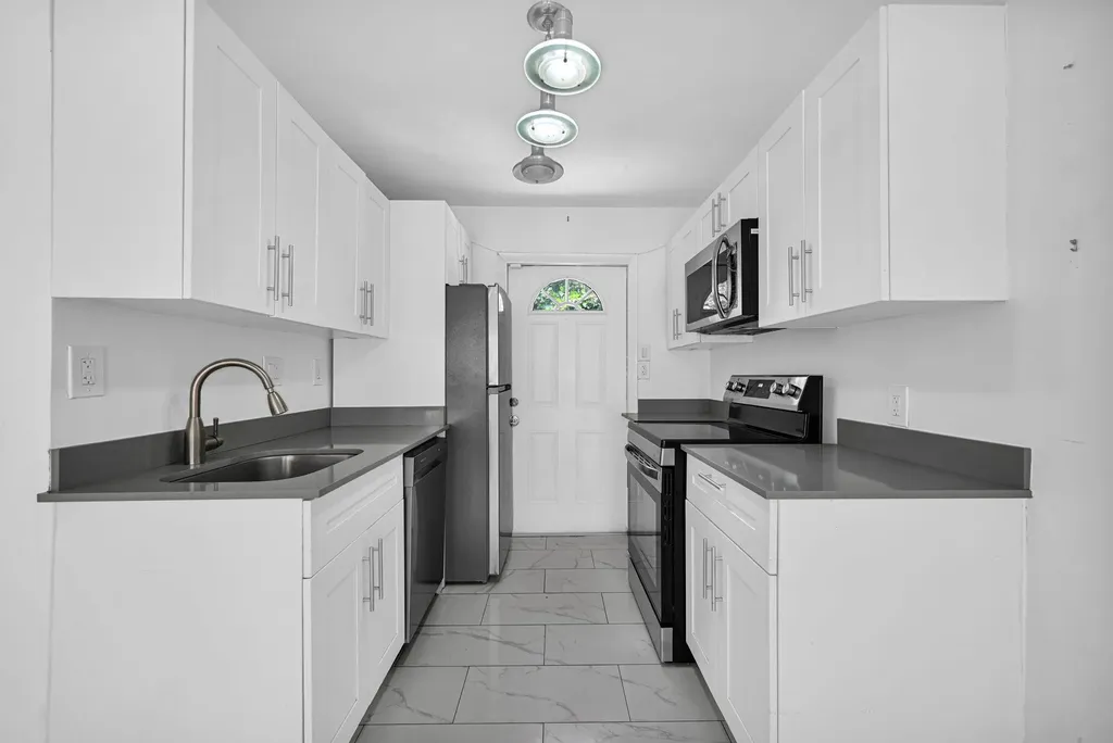 2933 NE 12th Terrace Pompano Beach FL 33064