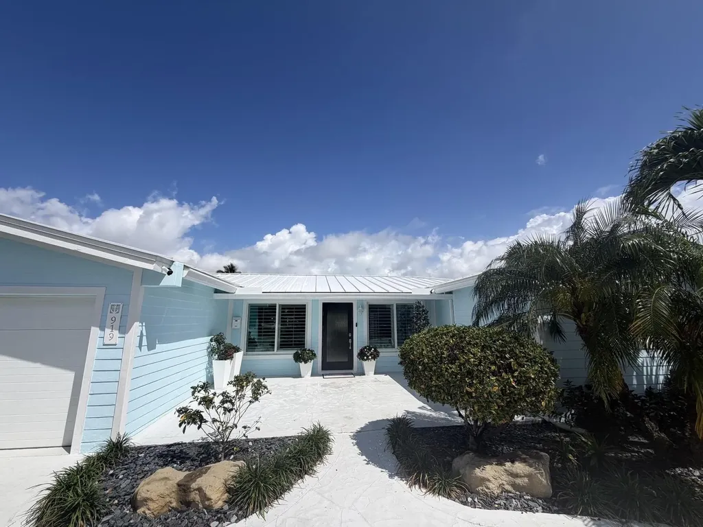 919 SE 10th Street Pompano Beach FL 33060