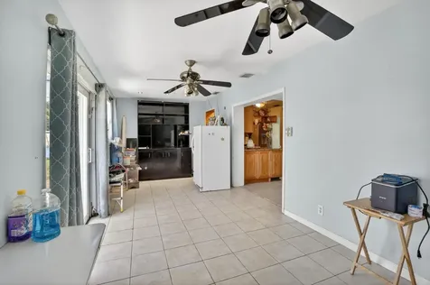 7571 NW 1st Court Pembroke Pines FL 33024