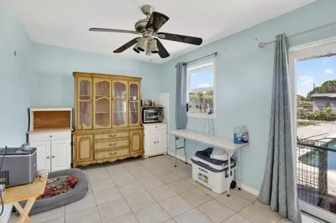 7571 NW 1st Court Pembroke Pines FL 33024