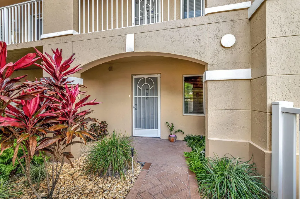 5842 Crystal Shores Drive Boynton Beach FL 33437